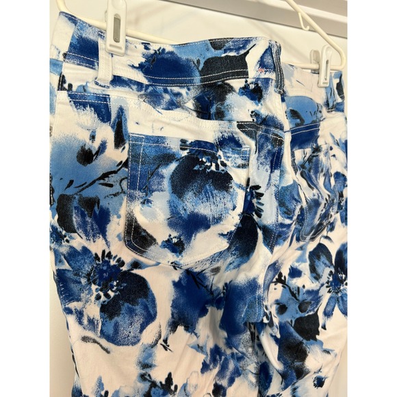 Chicos Floral Print Cropped Jeans Womens Size 1.5 Blue White Stretch Denim - Picture 4 of 8